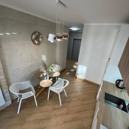 Apartment - Dzhordzha Vashynhtona Lviv Exterior photo