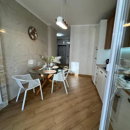Apartment - Dzhordzha Vashynhtona Lviv Exterior photo