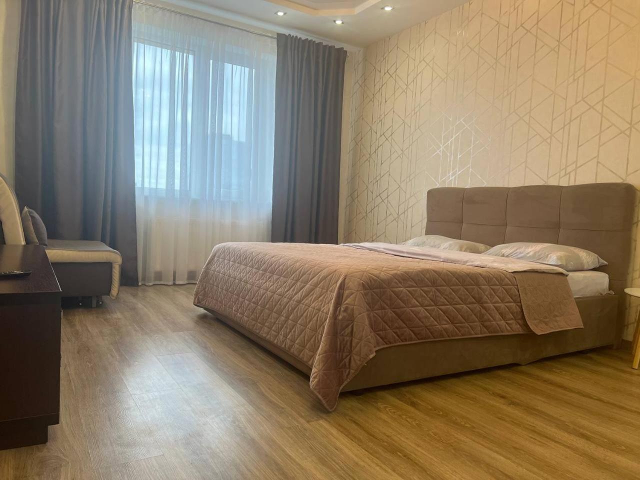 Apartment - Dzhordzha Vashynhtona *