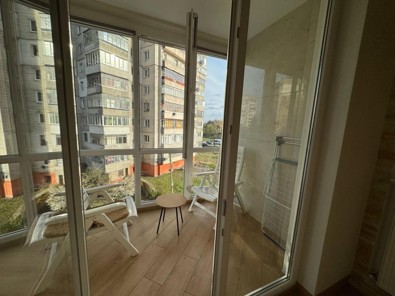 Apartment - Dzhordzha Vashynhtona Lviv